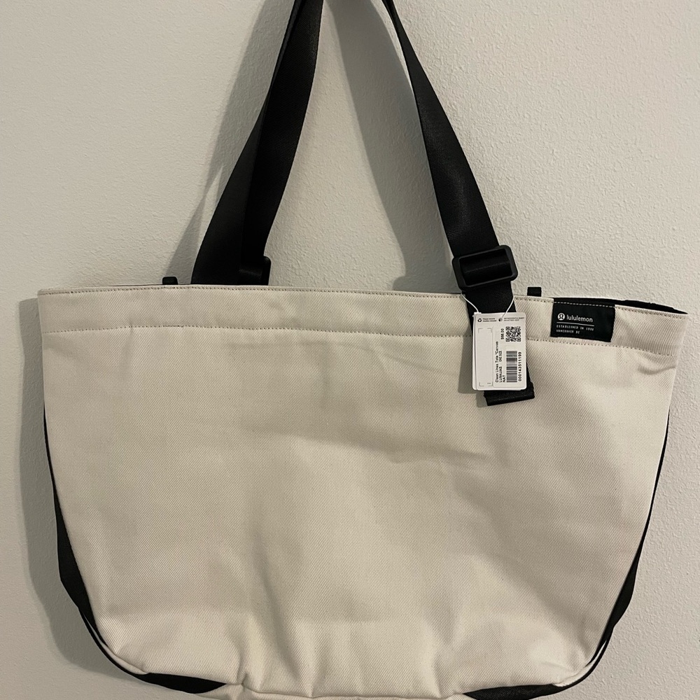 NWT Lululemon Clean Lines Canvas Tote
